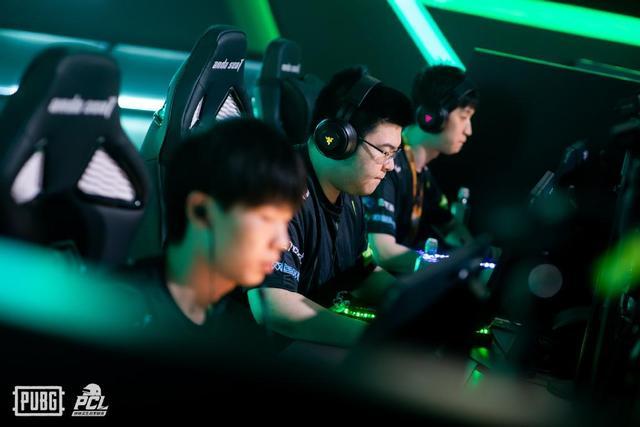 他们鼓励后 他们鼓励后