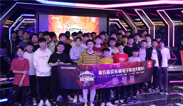 到球员的身 到球员的身