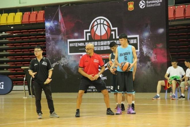 后场双核 后场双核